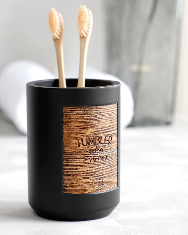 WoodLabel Essentials – 4-częściowy zestaw akcesoriów łazienkowych ze stylową drewnianą etykietą 4