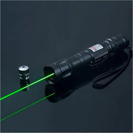 Wskaźnik laserowy zielony 2000m z anodowanego aluminium, z funkcją ładowania przez USB i szybkim start 2