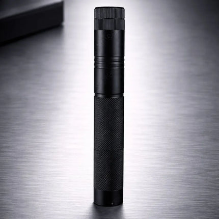 Wskaźnik laserowy z regulowanym zasięgiem, ładowaniem USB i wielokolorowym światłem, idealny 2