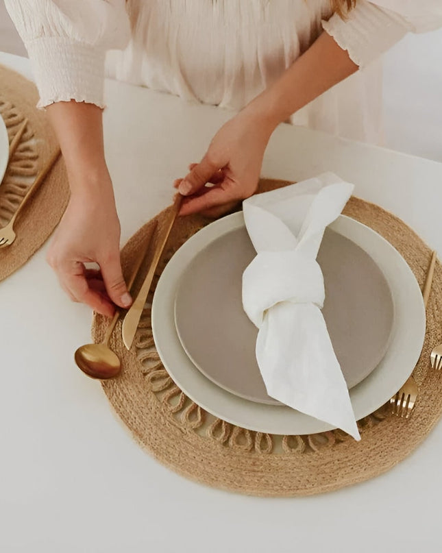 Zestaw sztućców ze stali nierdzewnej – nowoczesny minimalistyczny design z ergonomicznymi uchwytami 8