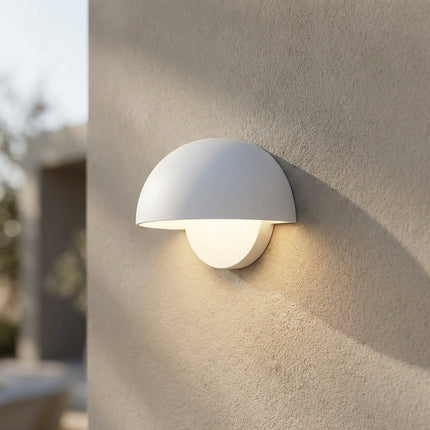Zewnętrzna lampa ścienna o konstrukcji odpornej na warunki atmosferyczne – nowoczesna czarna lampa zewnętrzna LED 1