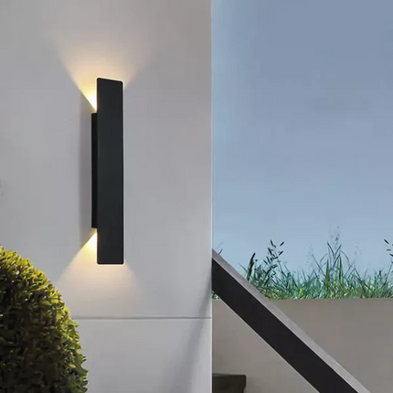 Zewnętrzne kinkiety z dwukierunkowym światłem – wodoodporne aluminium, minimalistyczny design 6