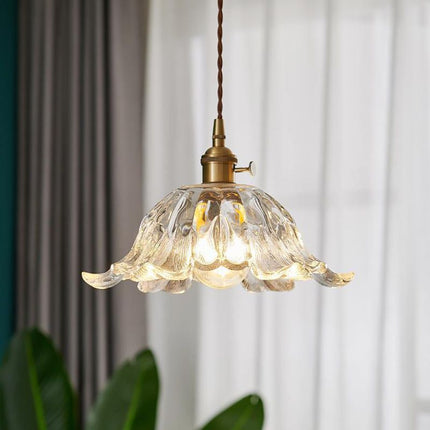 Złota Szklana Lampa Wisząca w Kształcie Kwiatu – Elegancka Dekoracja do Wnętrz 0