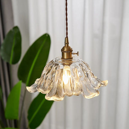 Złota Szklana Lampa Wisząca w Kształcie Kwiatu – Elegancka Dekoracja do Wnętrz 3