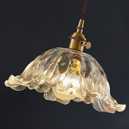 Złota Szklana Lampa Wisząca w Kształcie Kwiatu – Elegancka Dekoracja do Wnętrz 8